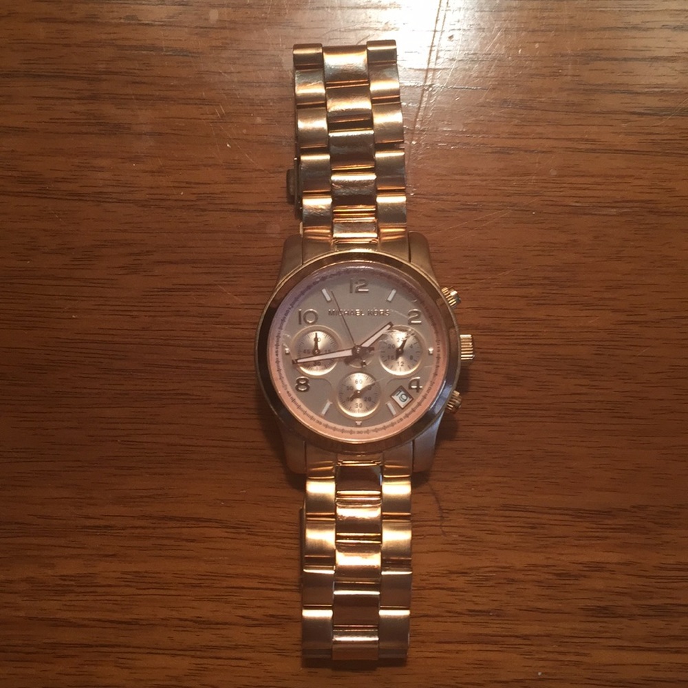 Michael Kors | Rose gold watch